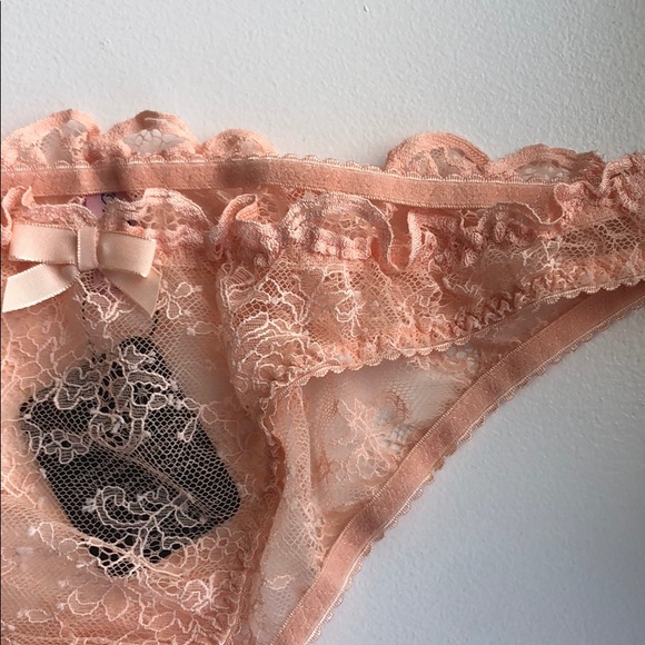 Lace panties NWT - Picture 2 of 4